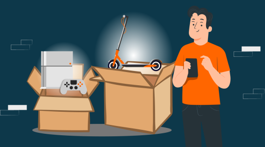 Person am rechten Bildrand hält Handy in der Hand und freut sich über Pakete an seiner linken Seite mit Prämien wie E-Scooter und Konsole.