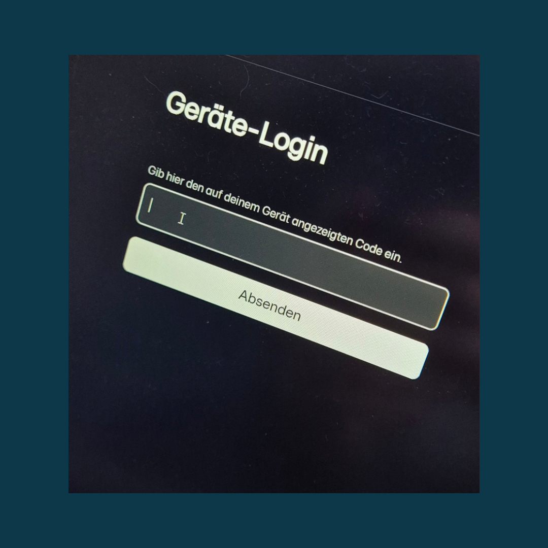 Geräte-Login mit Eingabefeld für den auf dem Gerät angezeigten Code und Schaltfläche zum Absenden.