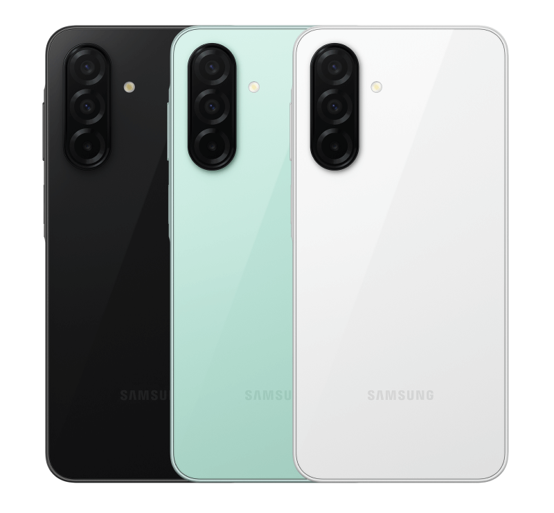 Das Samsung Galaxy A26 wird als Collage dreimal von der Rückseite abgebildet, in den drei verfügbaren Farben Black, White und Mint