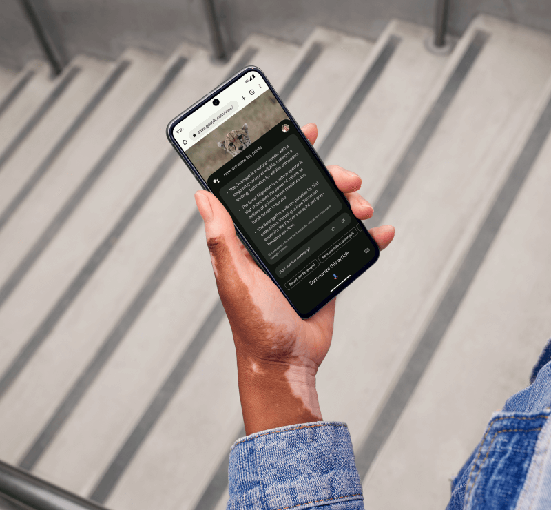 Google Pixel 8 besitzt ein 6,2 Zoll großes OLED-Display.