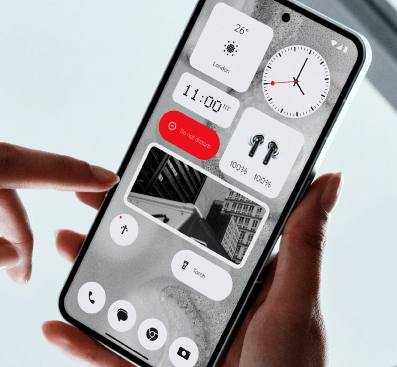 Nothing Phone 2 hat ein 6,7 Zoll großes OLED-Display.