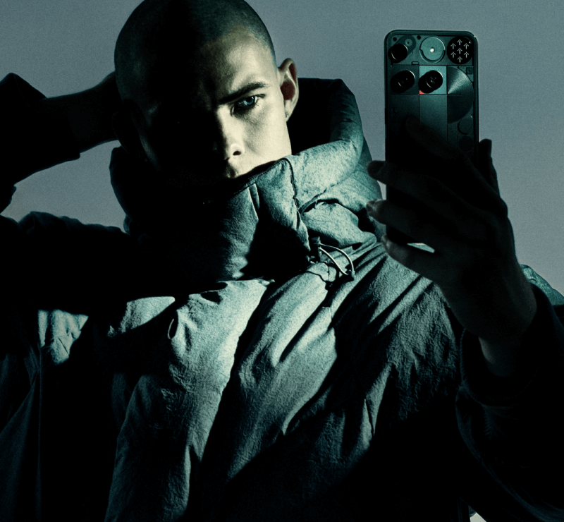 Das Nothing Phone 3 besitzt eine Dreifachkamera, deren Objektive mit jeweils 50 Megapixeln auflsen. 