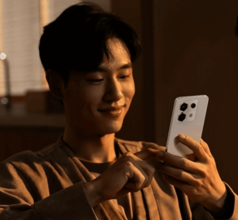 Das Xiaomi Redmi Note 13 5G hat ein 6,67 Zoll großes OLED-Display.
